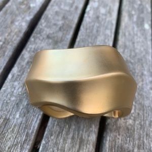 Chunky wrist cuff/bracelet